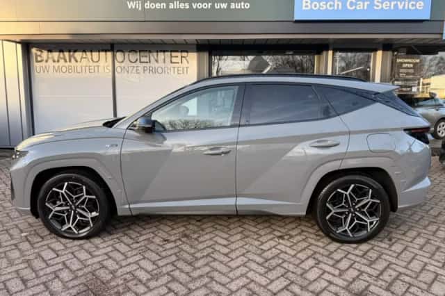 Hyundai Tucson (2023) thumbnail 3