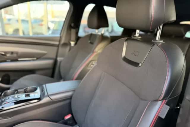 Hyundai Tucson (2023) thumbnail 5