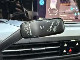 Volkswagen Golf (2022) thumbnail 14