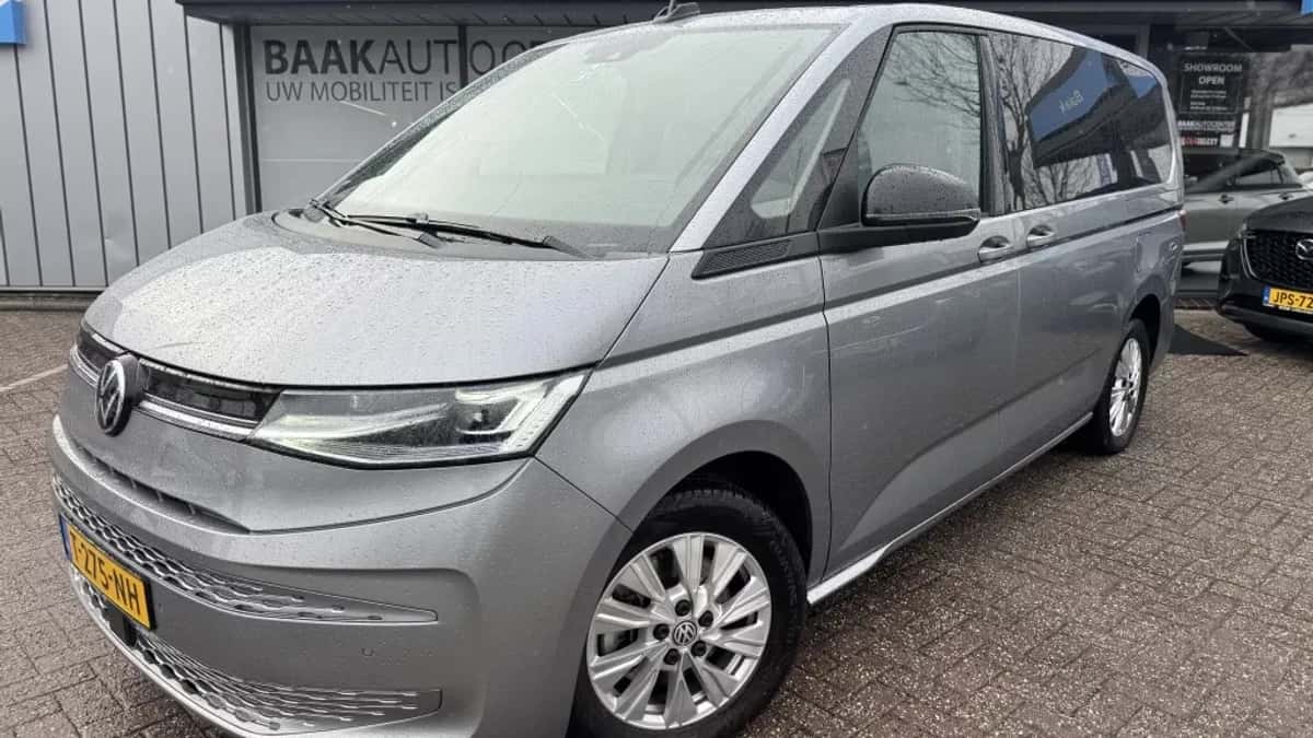 Volkswagen Multivan (2023) — foto 1