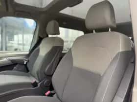 Volkswagen Multivan (2023) thumbnail 6