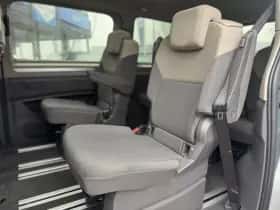 Volkswagen Multivan (2023) thumbnail 9
