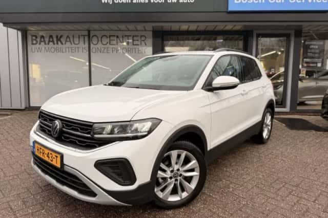Volkswagen T-Cross (2025) thumbnail 1