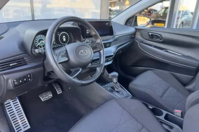 Hyundai Bayon (2022) thumbnail 5