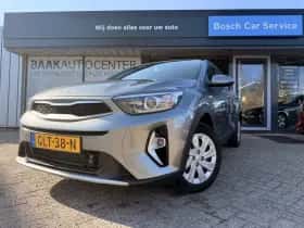 Kia Stonic (2024) thumbnail 2