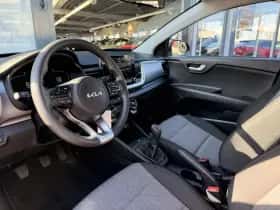 Kia Stonic (2024) thumbnail 6