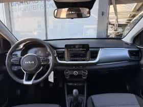 Kia Stonic (2024) thumbnail 8