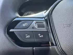 Peugeot 208 (2022) thumbnail 12