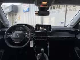 Peugeot 208 (2022) thumbnail 8