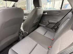 Kia Picanto (2021) thumbnail 16