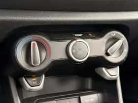 Kia Picanto (2021) thumbnail 18