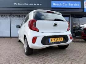 Kia Picanto (2021) thumbnail 4