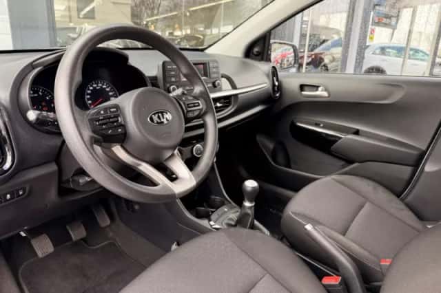 Kia Picanto (2021) thumbnail 6