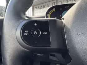 MINI Electric (2022) thumbnail 14