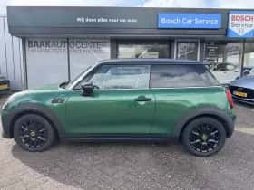 MINI Electric (2022) thumbnail 3