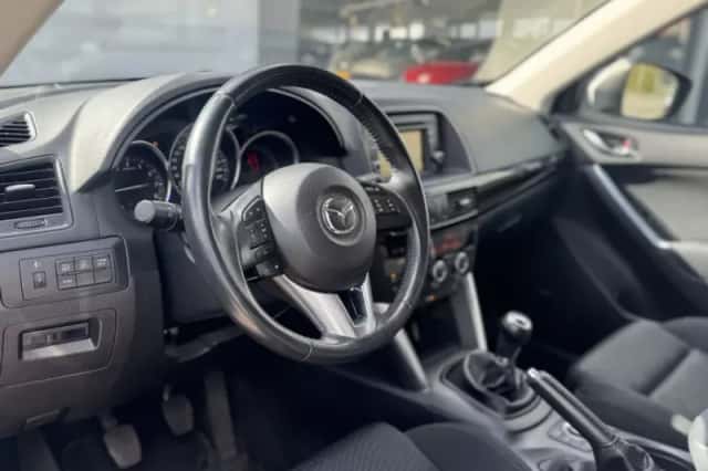 Mazda CX-5 (2015) thumbnail 5