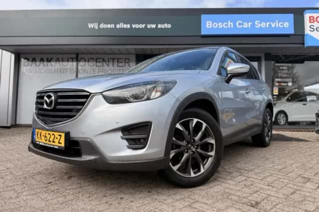 Mazda CX-5 (2016) thumbnail 2