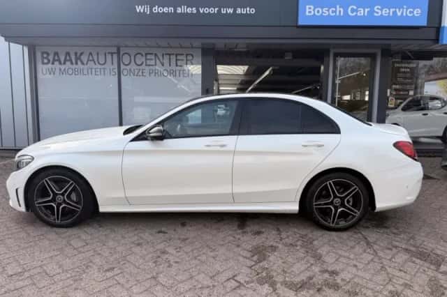 Mercedes-Benz C-Klasse (2020) thumbnail 3