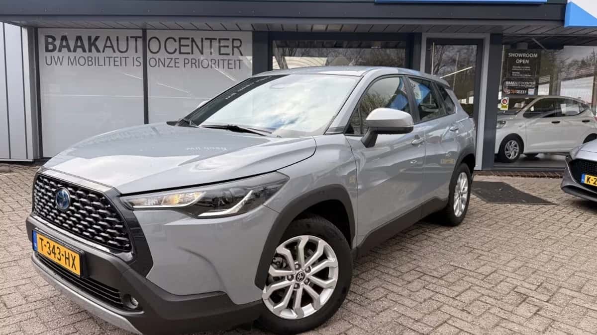 Toyota Corolla (2023) — foto 1