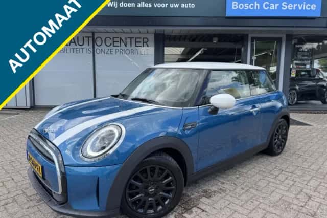 MINI Cooper (2023) thumbnail 1