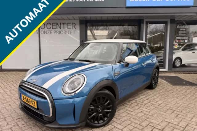 MINI Cooper (2023) thumbnail 1