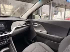 Kia Niro (2021) thumbnail 23