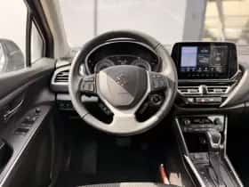 Suzuki S-Cross (2023) thumbnail 9