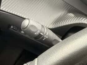 Peugeot e-2008 thumbnail 9