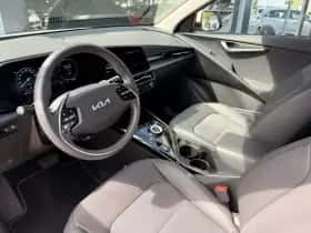 Kia Niro (2025) thumbnail 6