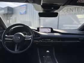 Mazda 3 (2021) thumbnail 6