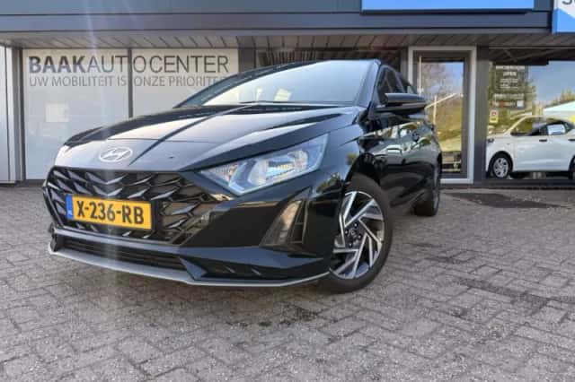 Hyundai i20 (2024) thumbnail 2