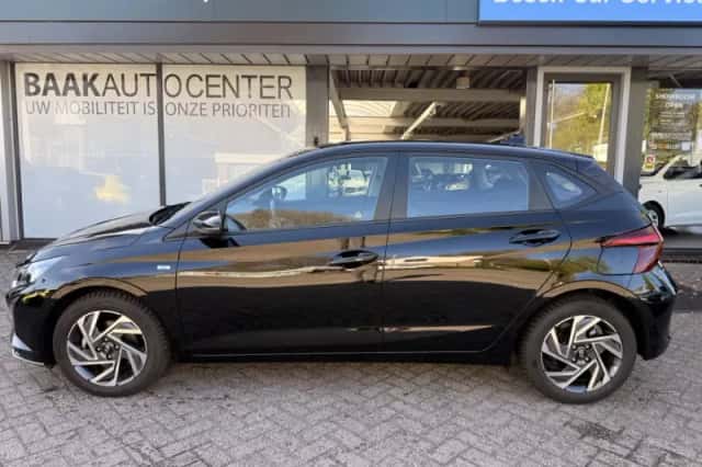 Hyundai i20 (2024) thumbnail 3