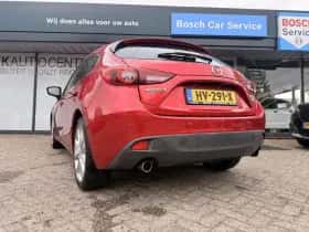 Mazda 3 (2016) thumbnail 5