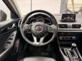 Mazda 3 (2016) thumbnail 9