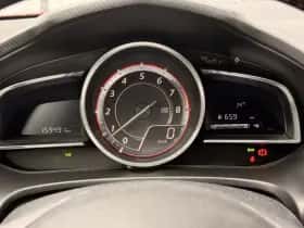 Mazda 3 (2016) thumbnail 10