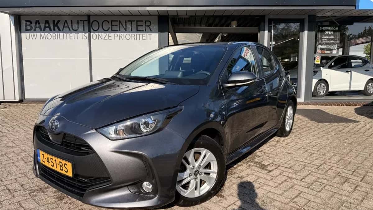 Toyota Yaris (2024) — foto 1
