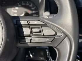 Toyota Yaris (2024) thumbnail 12