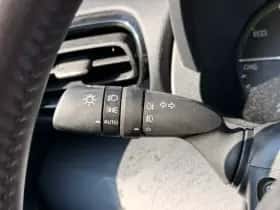 Toyota Yaris (2024) thumbnail 13