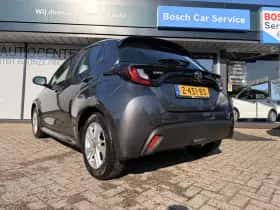 Toyota Yaris (2024) thumbnail 4