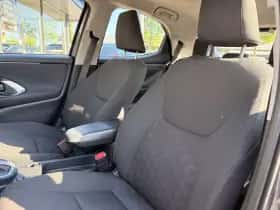 Toyota Yaris (2024) thumbnail 7