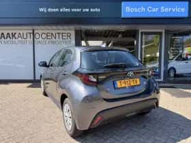 Toyota Yaris (2023) thumbnail 4