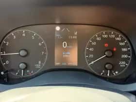 Toyota Yaris (2023) thumbnail 10