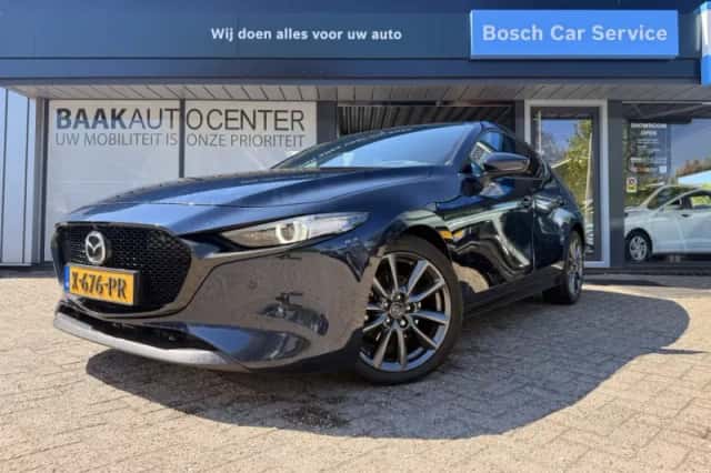 Mazda 3 (2024) thumbnail 2