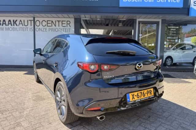 Mazda 3 (2024) thumbnail 4