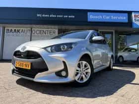 Toyota Yaris (2024) thumbnail 2