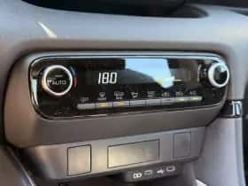 Toyota Yaris (2024) thumbnail 19