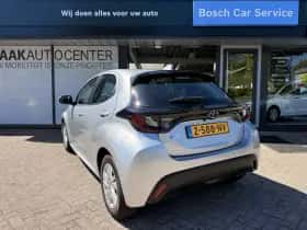 Toyota Yaris (2024) thumbnail 4