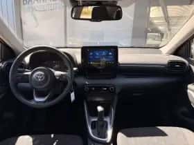 Toyota Yaris (2024) thumbnail 8