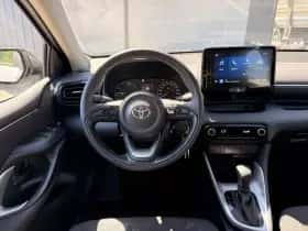 Toyota Yaris (2024) thumbnail 9