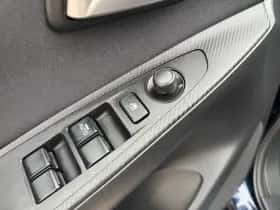 Mazda 2 (2019) thumbnail 16